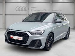 Grau Gebraucht 2022 Audi A1 Sportback S-Line Kleinwagen | 29.925 € (Etwas zu teuer)