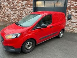 Rot Gebraucht 2020 Ford Transit Van / Kleinbus | 6.900 € (Guter Preis)