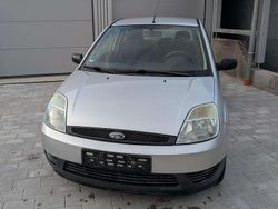 Silber Gebraucht 2003 Ford Fiesta Trend Limousine | 1.400 € (Fairer Preis)
