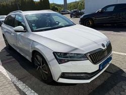 Weiß Gebraucht 2020 Skoda Superb Kombi | 25.000 € (Fairer Preis)