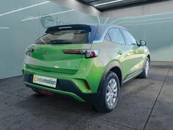 Grün Gebraucht 2021 Opel Mokka-e SUV | 17.749 € (Fairer Preis)