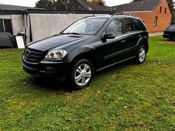 Grün Gebraucht 2007 Mercedes ML350 SUV | 4.300 € (Superpreis)
