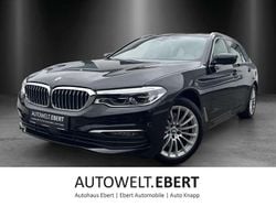 Black sapphire Gebraucht 2018 BMW 530 Kombi | 26.590 € (Guter Preis)