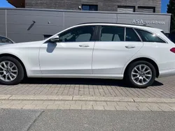 Weiß Gebraucht 2017 Mercedes 200 Kombi | 15.900 € (Fairer Preis)