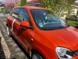 Orange Gebraucht 2021 Renault Twingo Vibes Kleinwagen | 11.000 € (Fairer Preis)