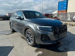 Grau Gebraucht 2024 Audi Q7 S-Line SUV | 62.900 €