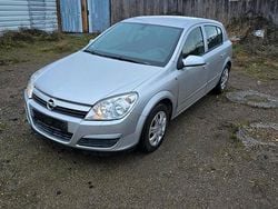 Silber Gebraucht 2004 Opel Astra Kleinwagen | 1.500 € (Guter Preis)