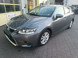 Grau Gebraucht 2016 Lexus CT200h Limousine | 14.850 € (Etwas zu teuer)