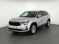 Brilliantsilbermet. (metallic) Gebraucht 2024 Skoda Kodiaq SUV | 43.890 € (Superpreis)