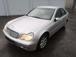 Silber Gebraucht 2002 Mercedes C200 Elegance Limousine | 999 € (Superpreis)