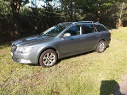 Silber Gebraucht 2010 Skoda Superb Ambition Kombi | 5.200 € (Fairer Preis)