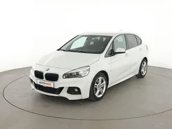 Weiß Gebraucht 2015 BMW 220 Active Tourer Performance Van / Kleinbus | 15.990 € (Fairer Preis)