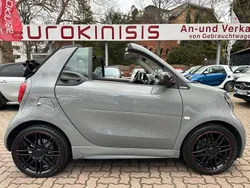 Nardograu Gebraucht 2017 Smart ForTwo Cabrio Brabus Cabrio | 39.500 €