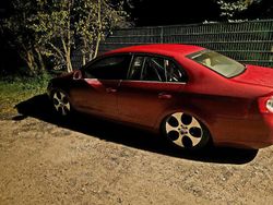 Rot Gebraucht 2006 VW Jetta Limousine | 6.500 € (Teuer)