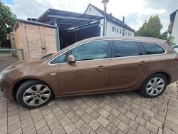Braun Gebraucht 2015 Opel Astra Eco Kombi | 7.998 € (Guter Preis)