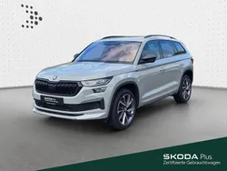Stahlgrau Gebraucht 2021 Skoda Kodiaq SportLine SUV | 33.930 € (Fairer Preis)