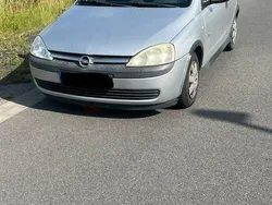 Grau Gebraucht 2003 Opel Corsa Njoy Limousine | 600 € (Guter Preis)
