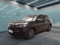 Schwarz Gebraucht 2024 VW Tiguan Life SUV | 35.280 € (Fairer Preis)