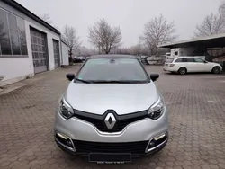 Grau d69 + schwarz gne Gebraucht 2016 Renault Captur Intens SUV | 9.499 € (Guter Preis)
