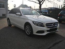 Weiß Gebraucht 2016 Mercedes C200 Kombi | 19.900 € (Fairer Preis)