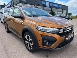 Orange Gebraucht 2023 Dacia Sandero Expression Kleinwagen | 15.690 € (Superpreis)