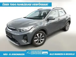 Perennialgrau metallic Gebraucht 2021 Kia Stonic SUV | 16.450 €