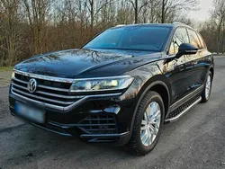 Schwarz Gebraucht 2018 VW Touareg SUV | 34.650 € (Teuer)