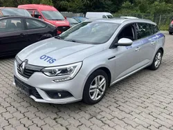 Platingrau Gebraucht 2020 Renault Mégane GrandTour Business Kombi | 10.740 € (Guter Preis)