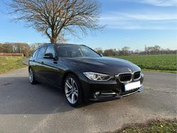 Schwarz Gebraucht 2015 BMW 320 Sport Line Kombi | 15.600 € (Etwas zu teuer)