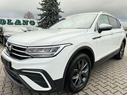 Weiß Gebraucht 2022 VW Tiguan Allspace Life SUV | 24.190 € (Fairer Preis)