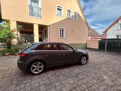 Grau Gebraucht 2018 Audi A3 Ambiente Limousine | 16.199 € (Superpreis)