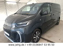 Grau Gebraucht 2024 Toyota Proace Verso Kombi | 34.480 € (Superpreis)