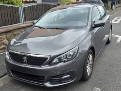 Grau Gebraucht 2020 Peugeot 308 Limousine | 13.000 € (Fairer Preis)