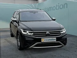 Schwarz Gebraucht 2024 VW Tiguan Allspace Elegance SUV | 47.200 € (Teuer)
