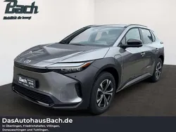 Grau Gebraucht 2025 Toyota bZ4X SUV | 39.690 € (Guter Preis)