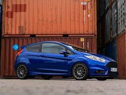 Blau Gebraucht 2016 Ford Fiesta Sport Limousine | 17.500 €