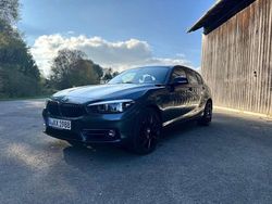 Grau Gebraucht 2019 BMW 120 Sport Line Kleinwagen | 19.800 € (Guter Preis)