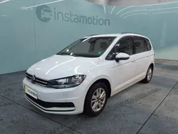Weiß Gebraucht 2024 VW Touran Comfortline Van / Kleinbus | 30.410 € (Guter Preis)