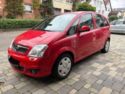 Rot Gebraucht 2006 Opel Meriva Edition Van / Kleinbus | 3.990 € (Fairer Preis)