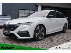 Weiß Gebraucht 2022 Skoda Octavia RS Limousine | 33.990 € (Etwas zu teuer)