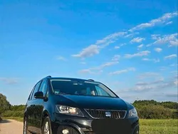 Schwarz Gebraucht 2015 Seat Alhambra Ecomotive Van / Kleinbus | 12.900 € (Fairer Preis)