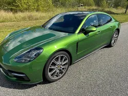 Grün Gebraucht 2019 Porsche Panamera 4 Limousine | 62.500 €
