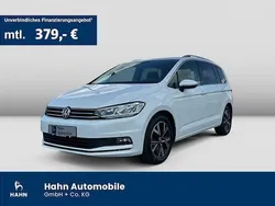 Pure white Gebraucht 2020 VW Touran Highline Van / Kleinbus | 27.930 € (Fairer Preis)