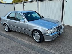 Silber Gebraucht 1998 Mercedes C240 Limousine | 9.500 € (Teuer)