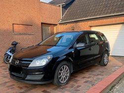 Schwarz Gebraucht 2004 Opel Astra Kombi | 3.050 € (Etwas zu teuer)