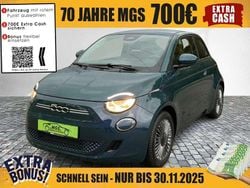 Grün Gebraucht 2023 Fiat 500e Basis Limousine | 15.590 € (Guter Preis)