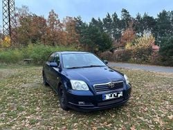 Blau Gebraucht 2003 Toyota Avensis Sol Limousine | 3.200 € (Fairer Preis)