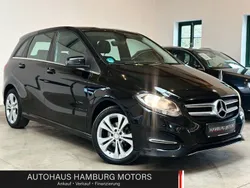 Schwarz Gebraucht 2015 Mercedes B180 Urban Van / Kleinbus | 12.290 € (Fairer Preis)