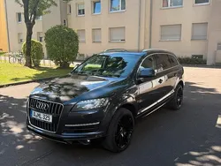 Grau Gebraucht 2012 Audi Q7 Ambiente SUV | 20.500 € (Etwas zu teuer)