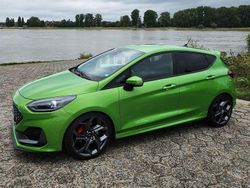 Grün Gebraucht 2022 Ford Fiesta ST Kleinwagen | 22.999 € (Guter Preis)